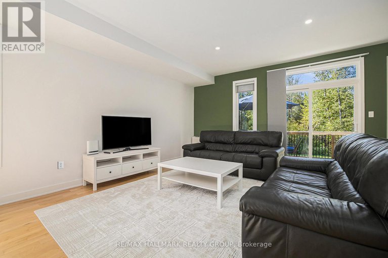 28881418/156-country-meadow-drive/huntley-ward-north-west/ottawa/ontario/K0A1L0_12