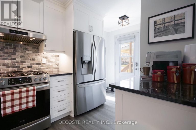 29665976/29-kincardine-street-w/alexandria/north-glengarry/ontario/K0C1A0_7