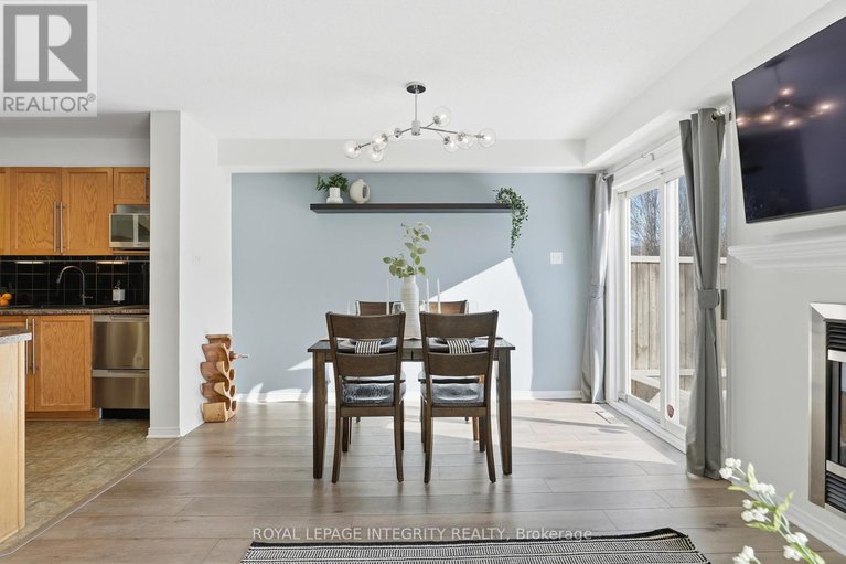 29420692/356-hillsboro-private/emerald-meadowstrailwest/ottawa/ontario/K2M3B1_5