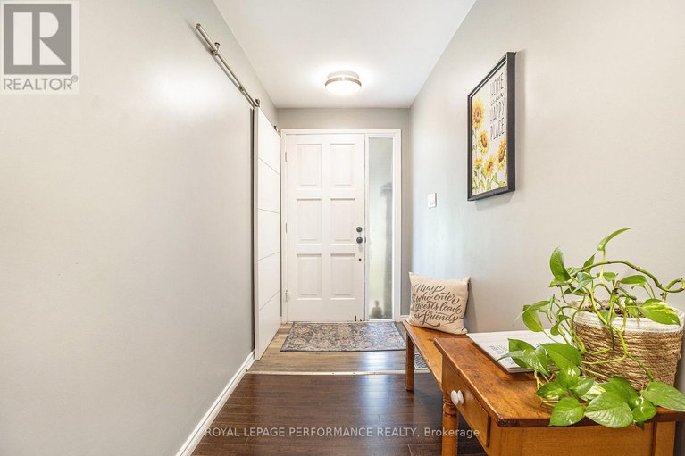 28638253/15-fair-street/maxville/north-glengarry/ontario/K0C1T0_4
