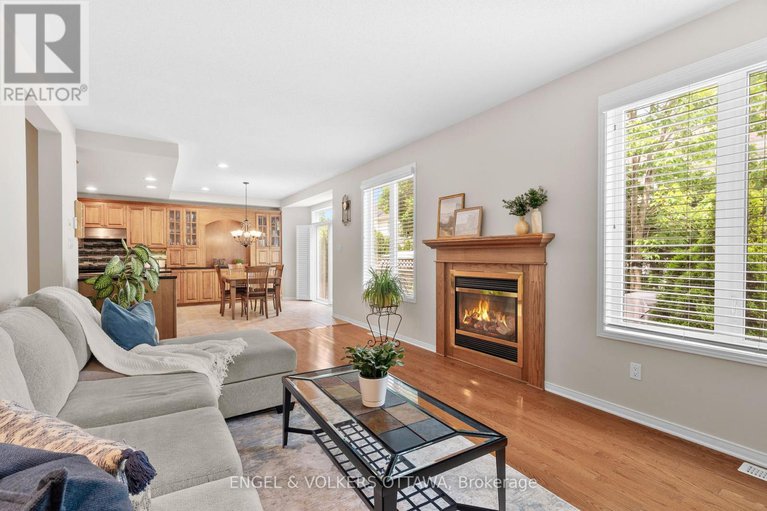 28459479/705-larcastle-circle/avalon-east/ottawa/ontario/K4A4Z2_15