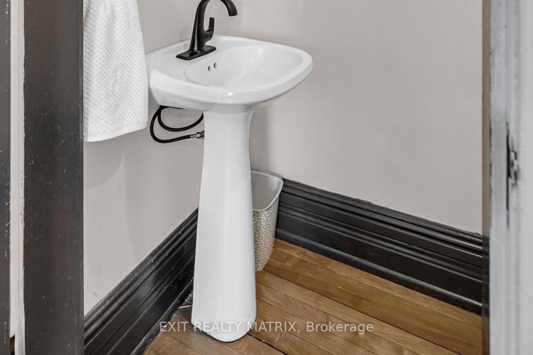 28874947/94-king-street/chesterville/north-dundas/ontario/K0C1H0_5