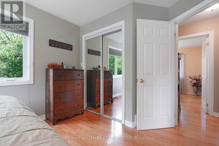 28430481/184-old-pakenham-road/fitzroy/ottawa/ontario/K0A1X0_22