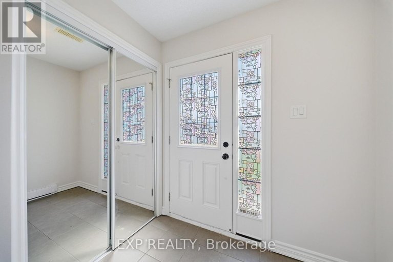 29669748/429-rosingdale-street/emerald-meadowstrailwest/ottawa/ontario/K2M0L8_2