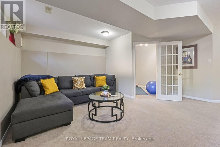 29058960/215-parkrose-private/chatelaine-village/ottawa/ontario/K4A0N8_32