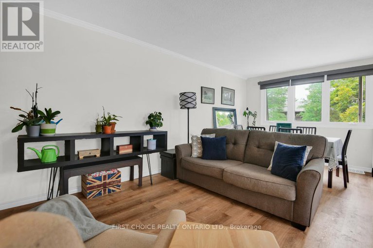 28184849/44-oberon-street/westcliffe-estates/ottawa/ontario/K2H7X8_8