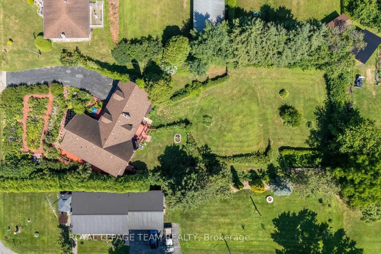 28634702/5687-cherry-street/south-dundas-williamsburgh-twp/south-dundas/ontario/K0C1X0_5