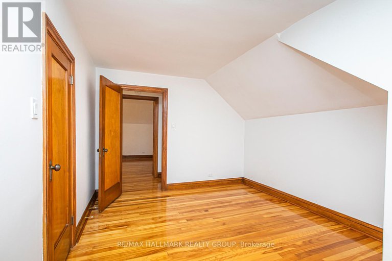 28495386/150-ruskin-street/civic-hospital/ottawa/ontario/K1Y4C1_23