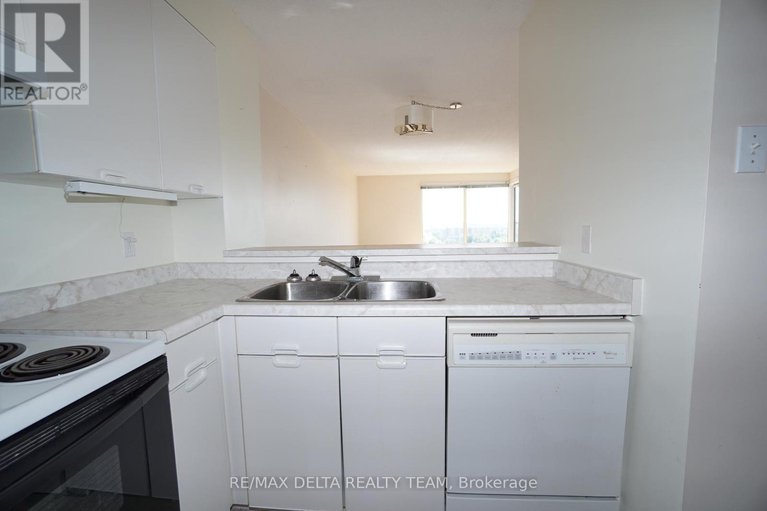 29444416/1506-545-st-laurent-boulevard/viscount-alexander-park/ottawa/ontario/K1K4H9_26