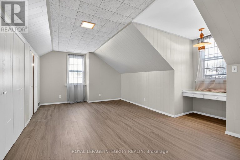 29192840/230-smyth-road/alta-vistafaircrest-heights/ottawa/ontario/K1H5A2_28