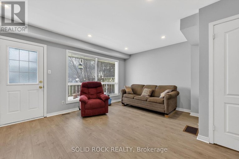 29198225/b-76-seyton-drive/westcliffe-estates/ottawa/ontario/K2H8W4_12