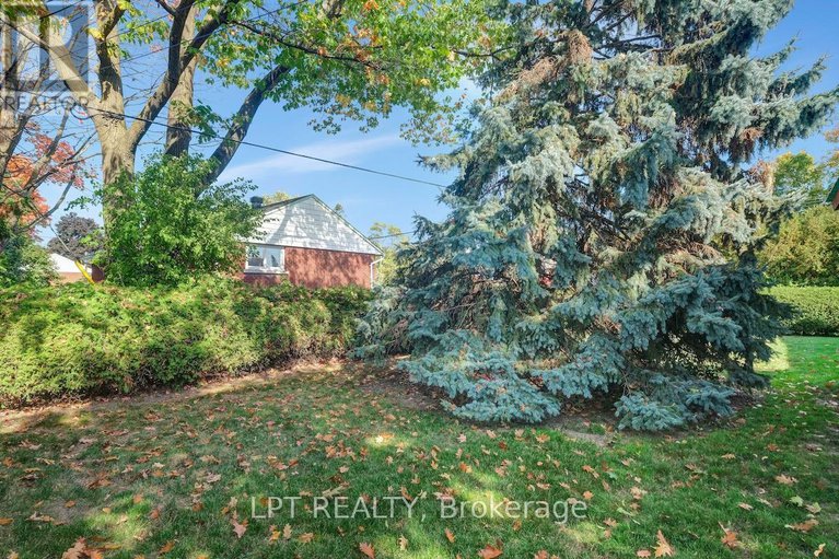 28994142/151-oakridge-boulevard/meadowlandscrestview/ottawa/ontario/K2G2V3_44