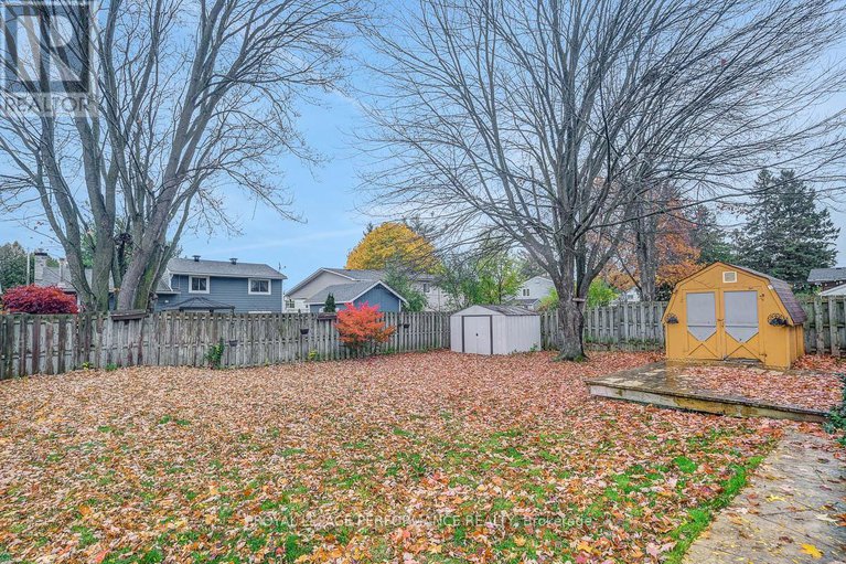 29066591/741-eastvale-drive/beacon-hill-north/ottawa/ontario/K1J6Z8_41