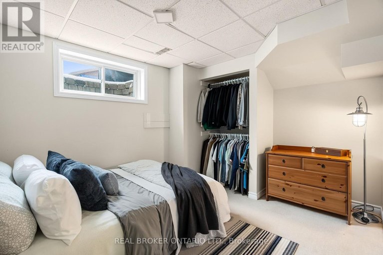 29518194/41-golders-green-lane/longfields/ottawa/ontario/K2J5G2_40