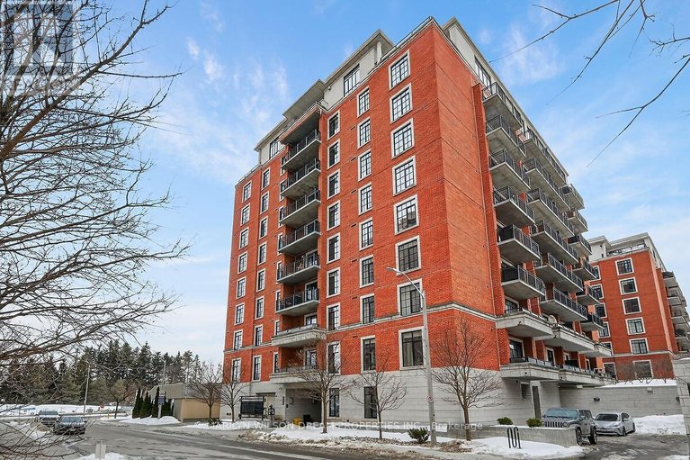 906 - 330 Loretta Avenue S