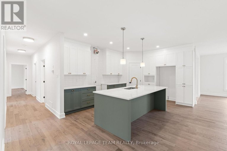 28410358/79-hogan-drive/mcnabbraeside-twps/mcnabbraeside/ontario/K7S0H8_14