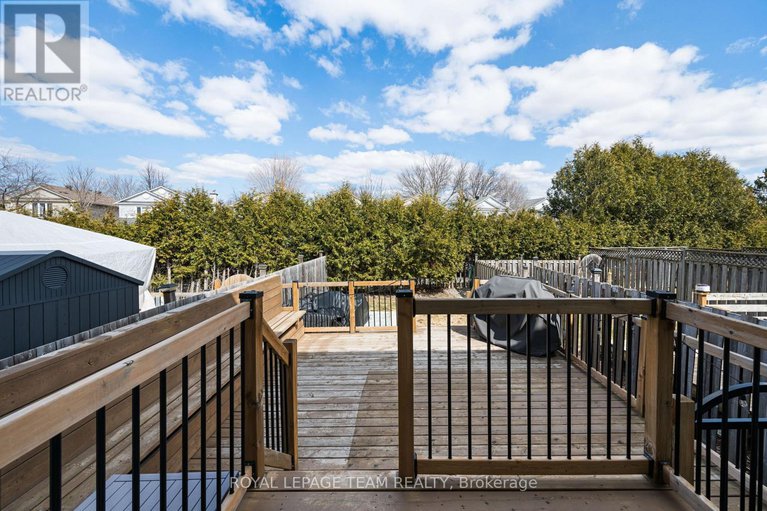 28144477/19-armadale-crescent/cedargrovefraserdale/ottawa/ontario/K2J4A4_30