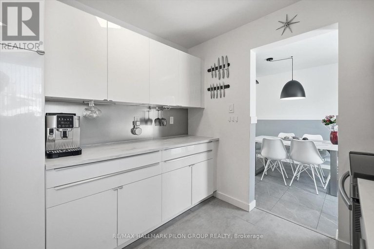 29538361/1456-prestone-drive/bilberry-creekqueenswood-heights/ottawa/ontario/K1E1M4_9