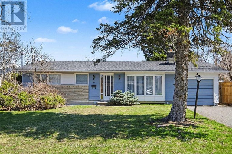 29636247/13-beaumaris-drive/bruce-farmgraham-parkqualicumbellands/ottawa/ontario/K2H7K1_3