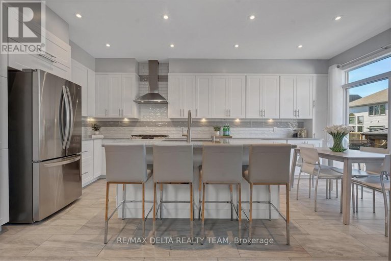 28971561/1969-schroeder-crescent/springridgeeast-village/ottawa/ontario/K4A4P7_12