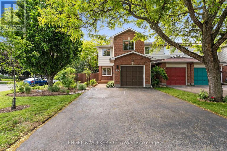 68 Thornbury Crescent