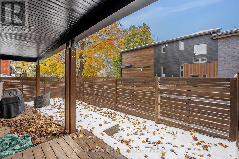 29438323/383-princeton-avenue/mckellarhighland/ottawa/ontario/K2A4E1_39