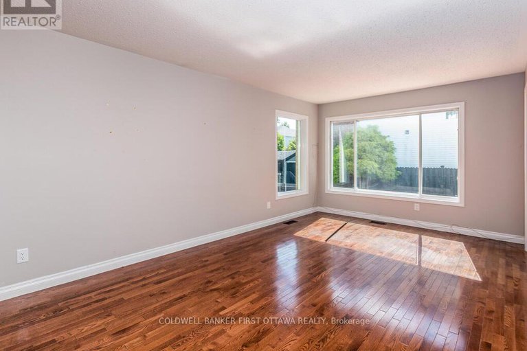 28819200/6101-arbourwood-drive/chapel-hill/ottawa/ontario/K1C7K7_6