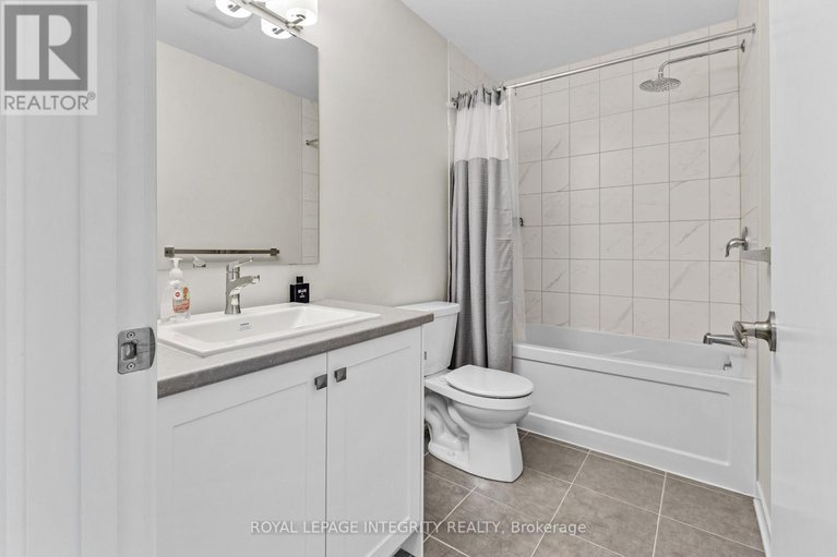 28655878/432-appalachian-circle/half-moon-bay/ottawa/ontario/K2J6X4_34