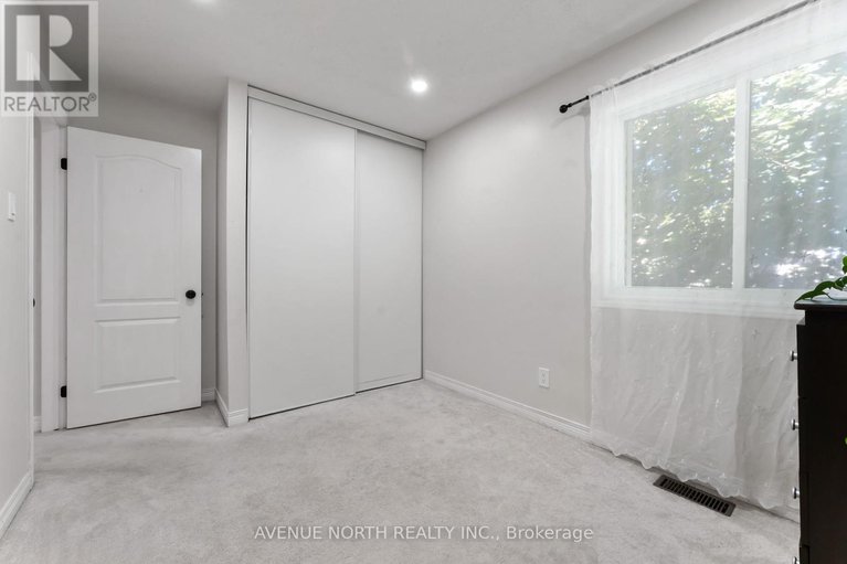 28875469/33-sarrazin-way/cedargrovefraserdale/ottawa/ontario/K2J4A5_19