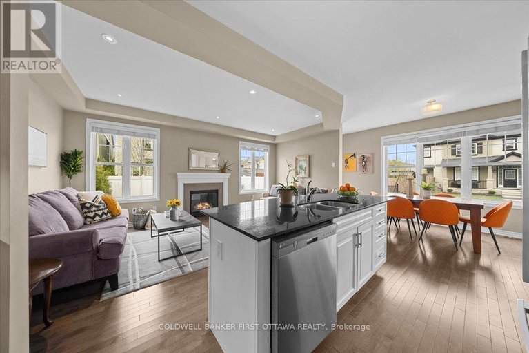 29689822/213-rue-des-soldats-riendeau-street/half-moon-bay/ottawa/ontario/K2J5Z4_15