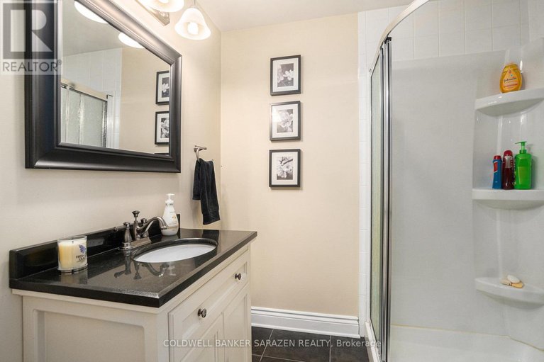 28589212/8289-rodney-farm-drive/osgoode-twp-north-of-reg-rd-6/ottawa/ontario/K0A2P0_32