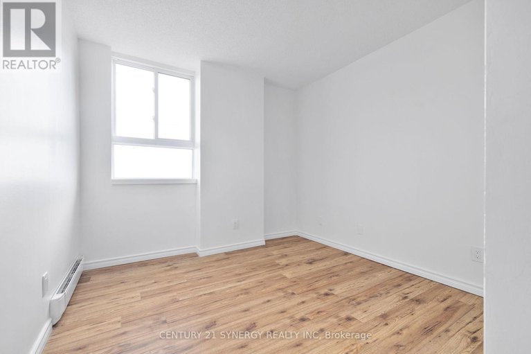 28603548/1410-2020-jasmine-crescent/beacon-hill-south/ottawa/ontario/K1J8K5_34