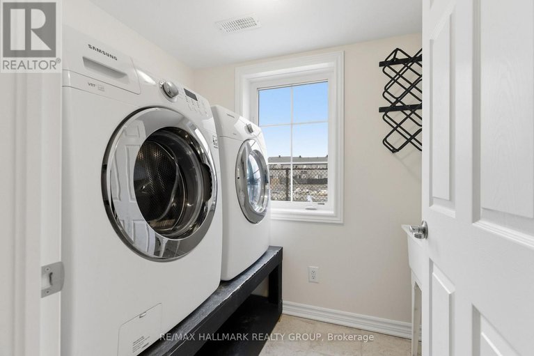 29128425/1875-maple-grove-road/stittsville-north/ottawa/ontario/K2S0P1_6