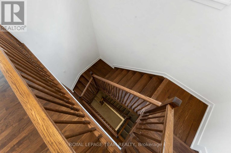 28910916/27-peony-lane/riverside-southgloucester-glen/ottawa/ontario/K4M0M3_16