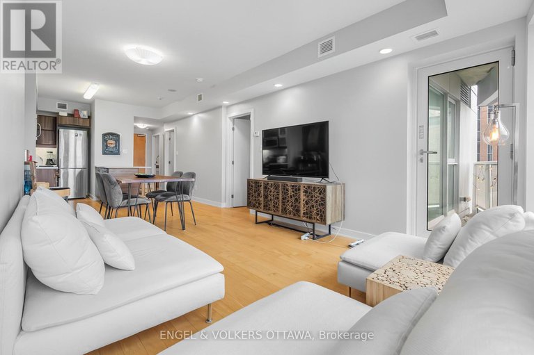 28790027/907-40-nepean-street/ottawa-centre/ottawa/ontario/K2P0X5_17
