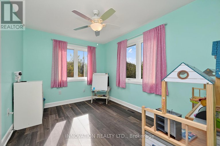 28987666/934-maple-hill-road/north-grenville-twp-kemptville-south/north-grenville/ontario/K0G1T0_22