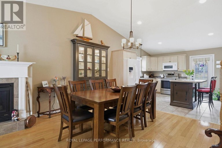 29593510/18353-lana-drive/south-glengarry-charlottenburgh-twp/south-glengarry/ontario/K6H7L9_8