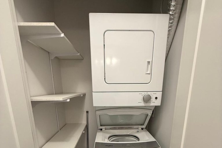 28910919/2406-805-carling-avenue/west-centre-town/ottawa/ontario/K1S5W9_17