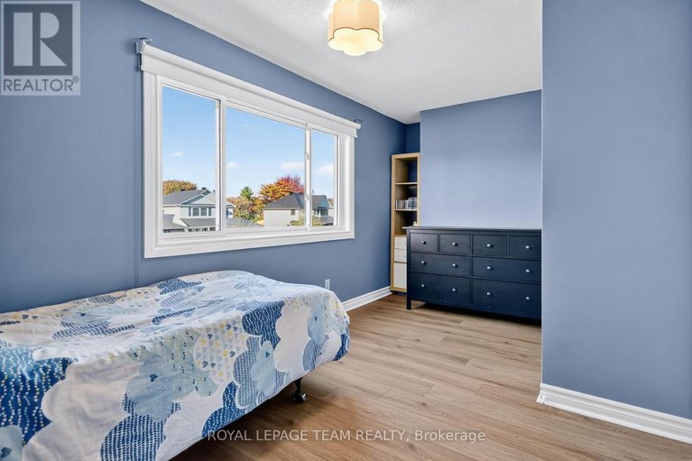 29200322/22-vesta-street/cedargrovefraserdale/ottawa/ontario/K2J3Y9_17