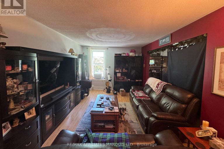 28637716/25-oak-street/lancaster/south-glengarry/ontario/K0C1N0_12