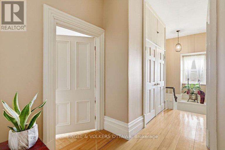 29565530/382-mcgill-street/hawkesbury/hawkesbury/ontario/K6A1R2_23