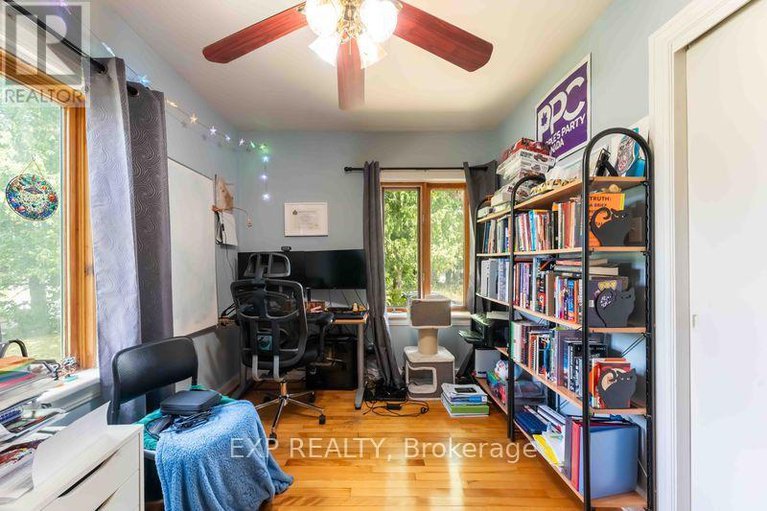 28788281/878-ivanhoe-avenue/queensway-terrace-north/ottawa/ontario/K2B5S5_17