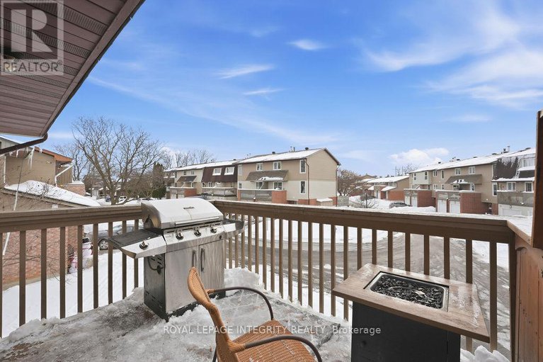 29352872/8-3205-uplands-drive/hunt-club-woods/ottawa/ontario/K1V9T3_15