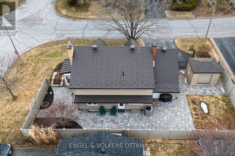 29612922/2173-beaumont-road/playfair-park/ottawa/ontario/K1H5V2_32