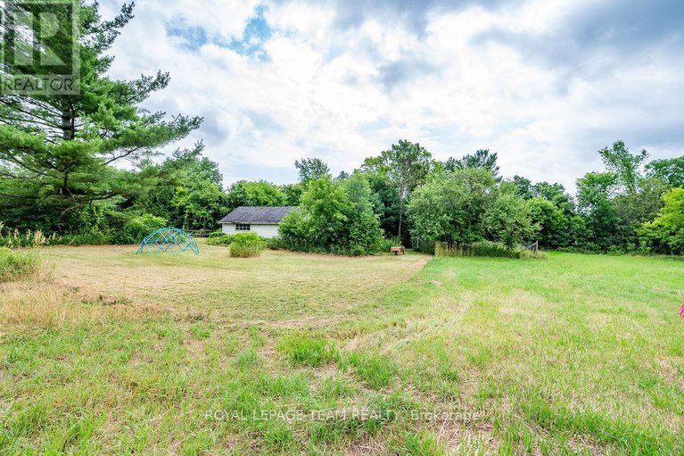 28764656/191-dalkeith-street/pakenham/mississippi-mills/ontario/K0A2X0_35