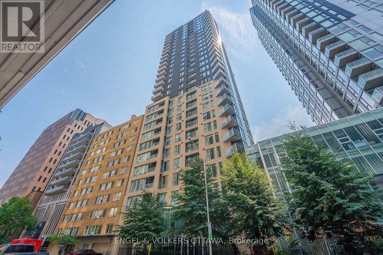28606741/1104-40-nepean-street/ottawa-centre/ottawa/ontario/K2P0X5_1