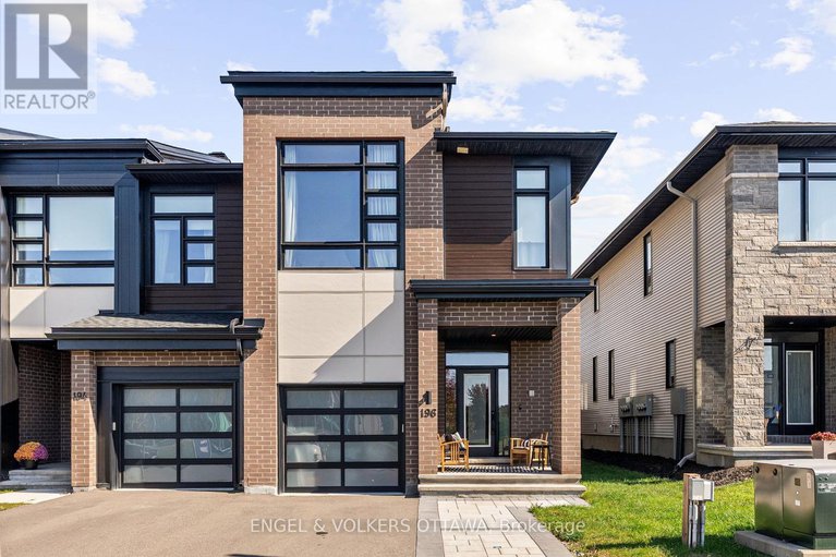 28966378/196-hawkeswood-drive/riverside-southgloucester-glen/ottawa/ontario/K4M0E5_1