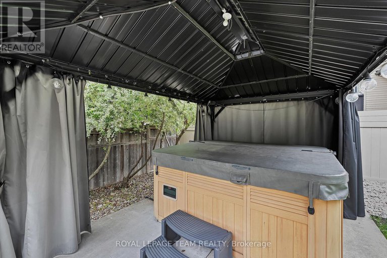 29226737/51-bridle-crest-court/bridlewood/ottawa/ontario/K2M0H5_44