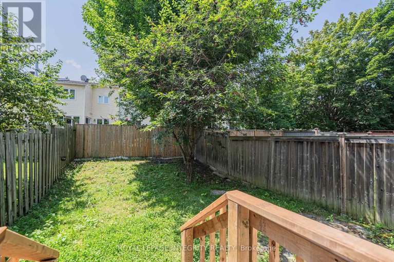 28621656/165-kinross-private/morgans-grantsouth-march/ottawa/ontario/K2K3P8_30