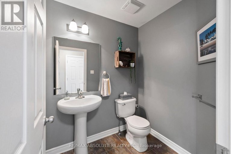 29613811/17-allan-bond-court/arnprior/arnprior/ontario/K7S0C5_7